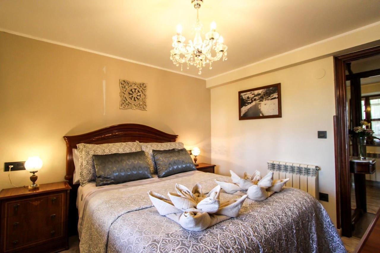 Apartamentos Los Balcones De Nieda 1 กังกัส เด โอนิส ภายนอก รูปภาพ
