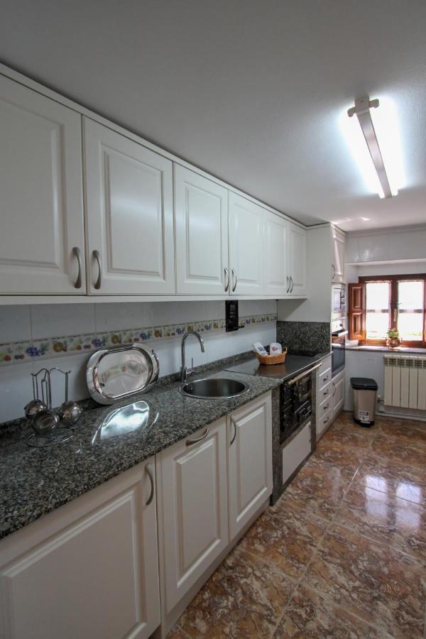 Apartamentos Los Balcones De Nieda 1 กังกัส เด โอนิส ภายนอก รูปภาพ