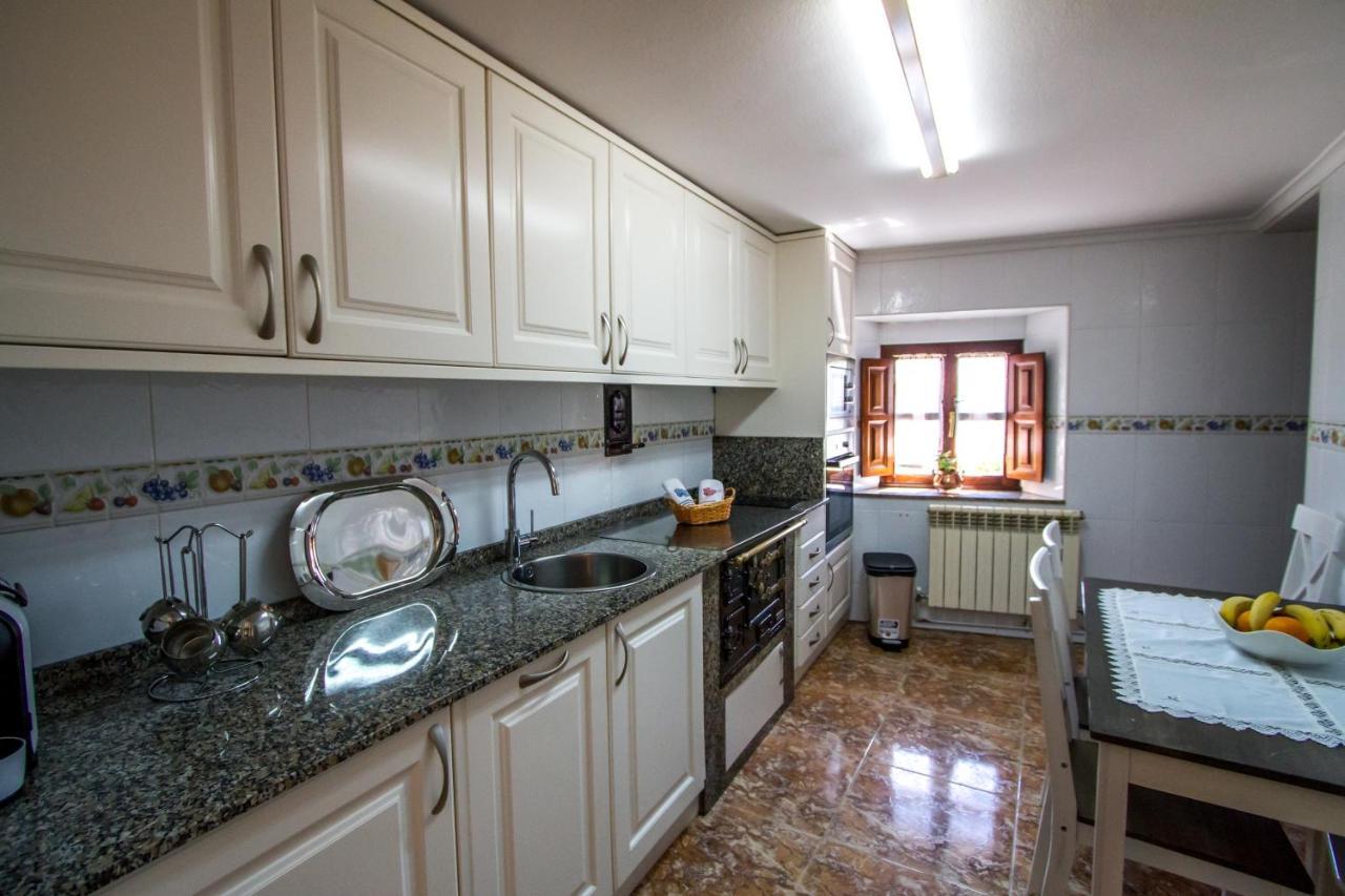 Apartamentos Los Balcones De Nieda 1 กังกัส เด โอนิส ภายนอก รูปภาพ